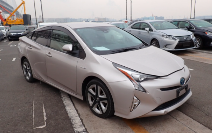 Prius 5d  S TOURING SELECTION
